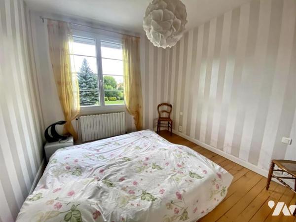 MAISON ANCIENNE SUR + DE 1 100 M² DE TERRAIN