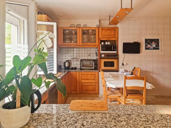 (45140) INGRÉ - 7 PIÈCES - 5 CHAMBRES - 203 m² - BEAUX VOLUMES - TERRAIN 1600 m² - TERRASSE - SOUS-SOL ET GARAGE