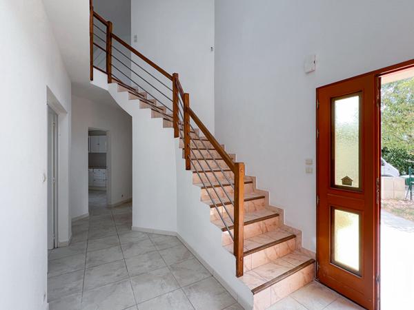 Maison familiale à Beaucouzé de 200m2, 5 chambres (possible 6), double garage et jardin