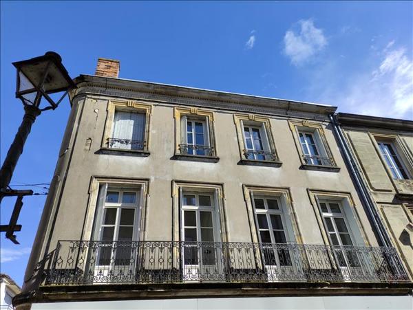 Immeuble à vendre |  Sainte-Foy-la-Grande |  275 m²