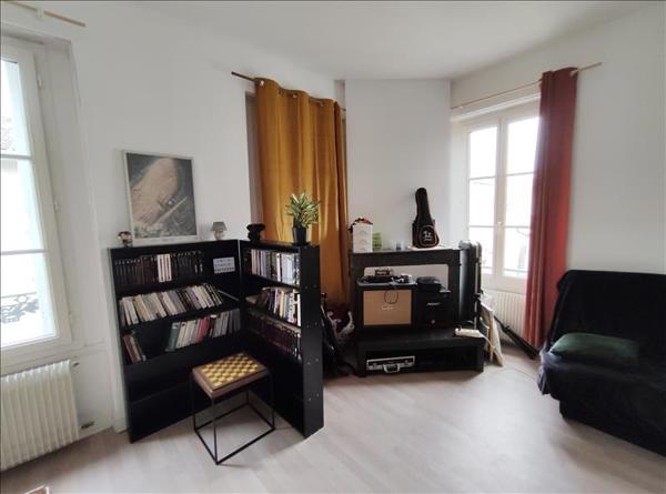 Immeuble à vendre |  Sainte-Foy-la-Grande |  275 m²