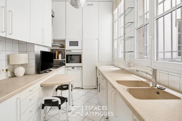 Duplex de caractère avec balcon à revisiter à Saint Michel