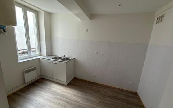Appartement à louer    3 pièces • 78,41 m2 Valence