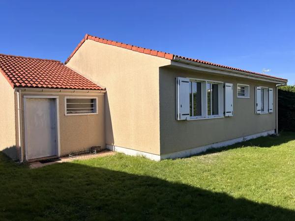 Maison de plain-pied 2 chambres, garage, jardin clos, terras