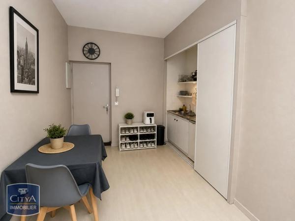 Appartement à louer 2 pièces 33.15m² Agen (47000)