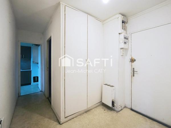 COSNE-COURS-SUR-LOIRE – Appartement 2 pièces de 45 m² avec parking couvert et cave