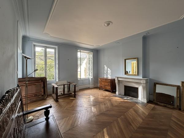 Maison 10 pièces - 255 m² Exclusivité efficity