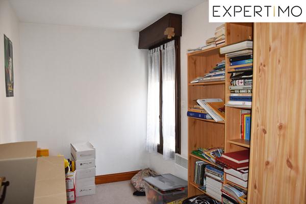 Saint-Éloy-les-Mines (63700) Montaigut-en-Combraille, Maison de Bourg de 184 m²