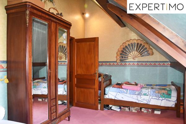 Saint-Éloy-les-Mines (63700) Montaigut-en-Combraille, Maison de Bourg de 184 m²