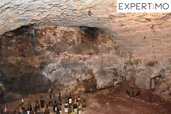 Saint-Éloy-les-Mines (63700) Montaigut-en-Combraille, Maison de Bourg de 184 m²