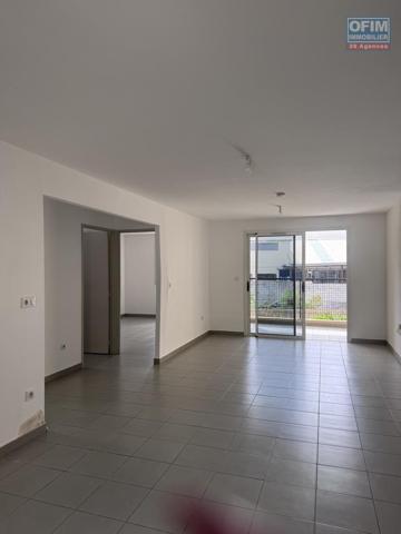 A louer très bel appartement F3 sur la résidence COQUELICOTS 4 à Sainte Clotilde.