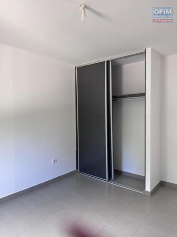A louer très bel appartement F3 sur la résidence COQUELICOTS 4 à Sainte Clotilde.