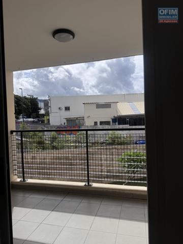 A louer très bel appartement F3 sur la résidence COQUELICOTS 4 à Sainte Clotilde.
