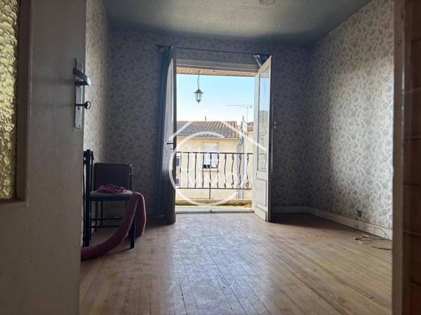 Castillon-la-Bataille : Maison de ville, garage et jardin