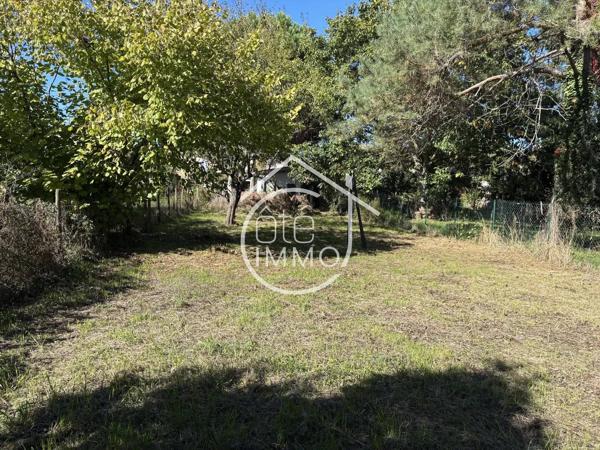Castillon-la-Bataille : Maison de ville, garage et jardin