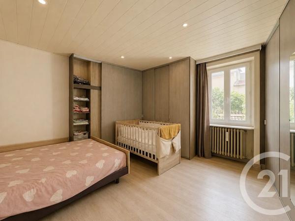 Maison à vendre  7 pièces - 180 m 2   GRIGNY  - 69