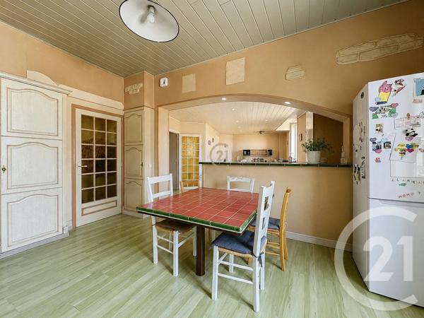 Maison à vendre  7 pièces - 180 m 2   GRIGNY  - 69