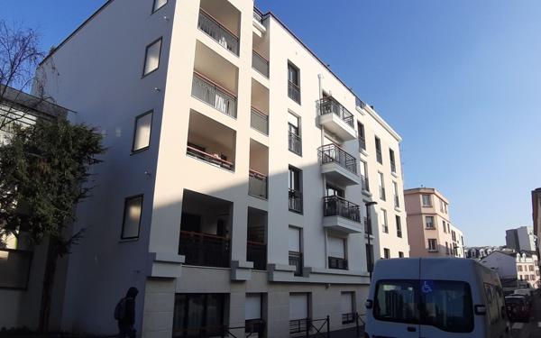 Appartement à vendre    3 pièces • 68,14 m2 Issy-les-Moulineaux