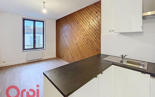 Appartement à louer    2 pièces •  Malzéville