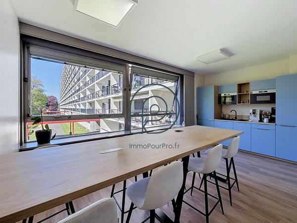 Croix – Résidence Flandre | Bureaux 157 m² entièrement rénovés | Avenue de Flandre | À vendre