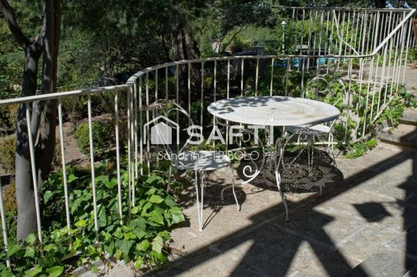 Opportunité rare pour investisseurs. Maison divisée en appartements pour du locatif