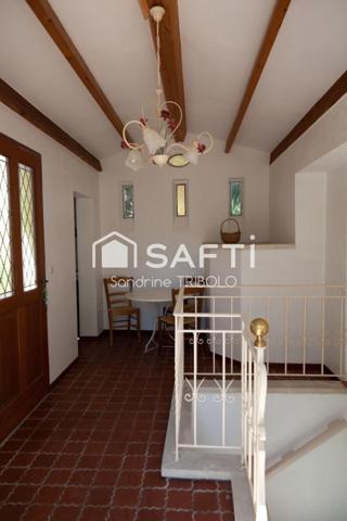 Opportunité rare pour investisseurs. Maison divisée en appartements pour du locatif