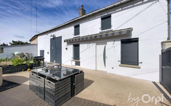 Maison à vendre    3 pièces •  Saint-Éloy-les-Mines