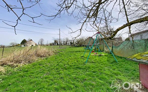 Maison à vendre    3 pièces •  Saint-Éloy-les-Mines