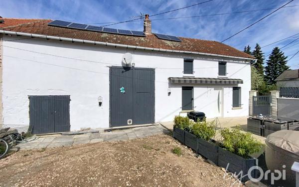 Maison à vendre    3 pièces •  Saint-Éloy-les-Mines
