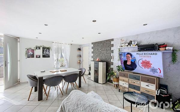 Maison à vendre    3 pièces •  Saint-Éloy-les-Mines