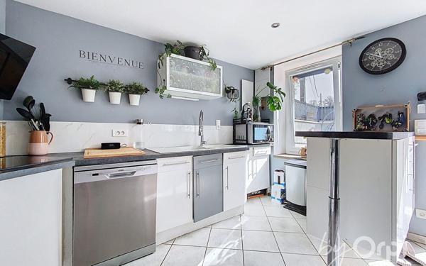 Maison à vendre    3 pièces •  Saint-Éloy-les-Mines