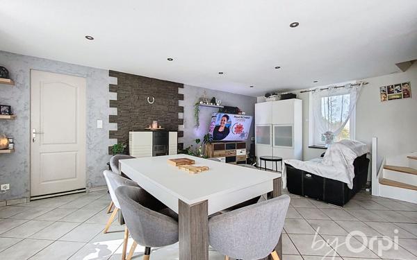 Maison à vendre    3 pièces •  Saint-Éloy-les-Mines