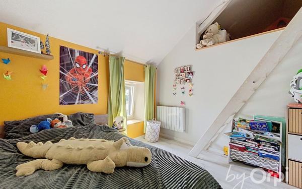 Maison à vendre    3 pièces •  Saint-Éloy-les-Mines