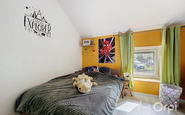 Maison à vendre    3 pièces •  Saint-Éloy-les-Mines