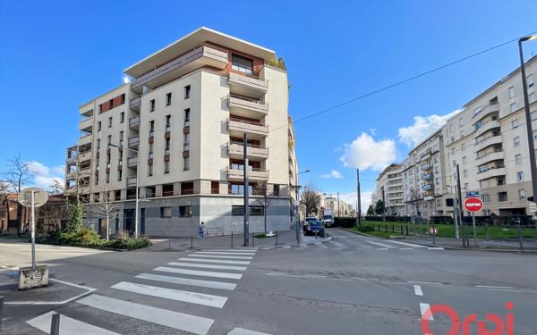 Appartement à vendre    4 pièces • 90 m2 Villeurbanne