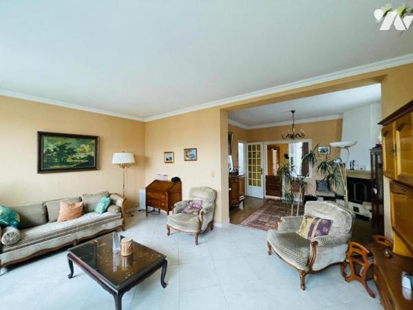 LES MUREAUX - Parc de Becheville