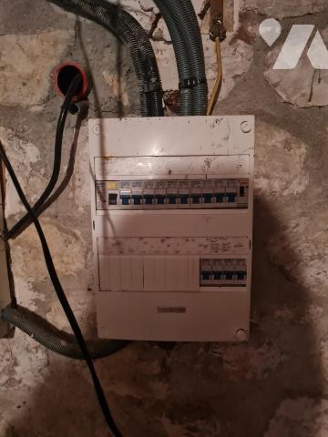 A VENDRE/ MAISON A RENOVER/ MONTOIRE / LOIR ( 41800) 