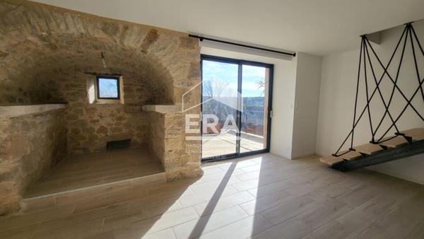 Maison de caractère en pierre rénovée avec jardin et terrasse .Rodelle- Les Escabrins