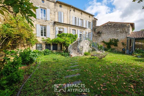 Demeure de magistrats à magnifier et son jardin suspendu sur la vallée