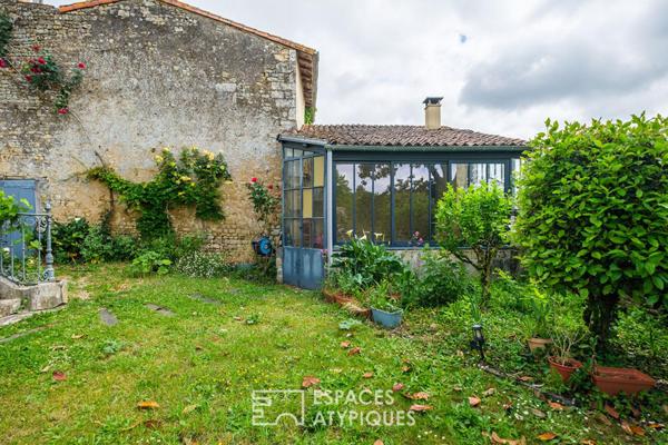 Demeure de magistrats à magnifier et son jardin suspendu sur la vallée