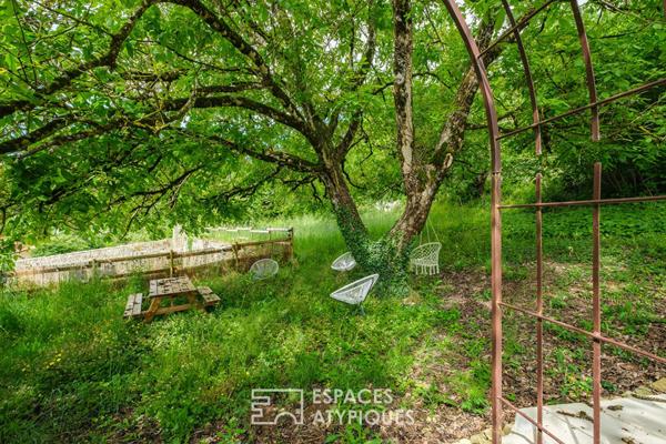 Demeure de magistrats à magnifier et son jardin suspendu sur la vallée