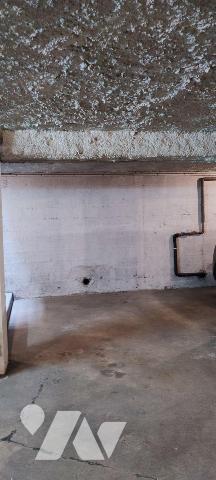 Centre Ville, appartement de 45m², en RDC , comprenant : Entrée desservant pièce de vie avec co...