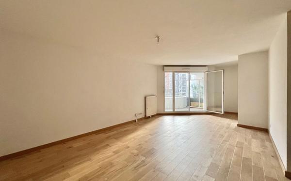 Appartement à vendre    3 pièces • 66,03 m2 Massy