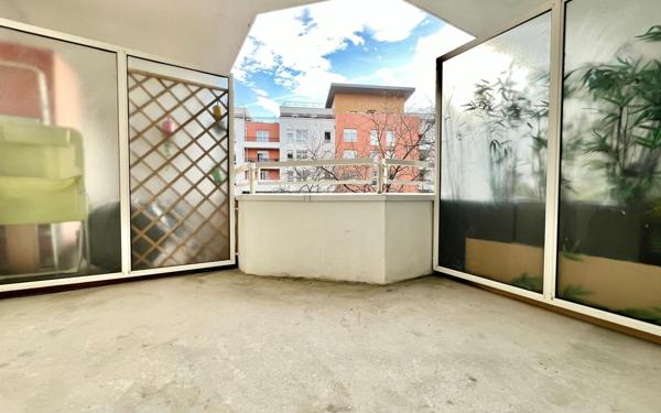 Appartement à vendre    3 pièces • 66,03 m2 Massy