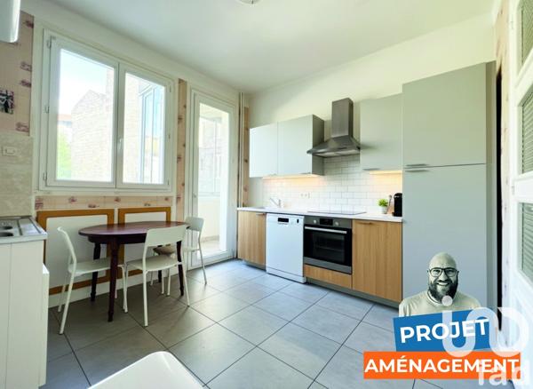 Appartement à vendre 3 pièces 69 m² Saint-Priest-en-Jarez