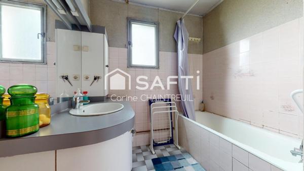 À vendre – Superbe appartement T4 traversant de 85 m² avec balcon plein sud – Bron Église (Place Baptiste Curial)