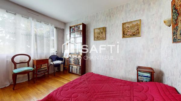 À vendre – Superbe appartement T4 traversant de 85 m² avec balcon plein sud – Bron Église (Place Baptiste Curial)