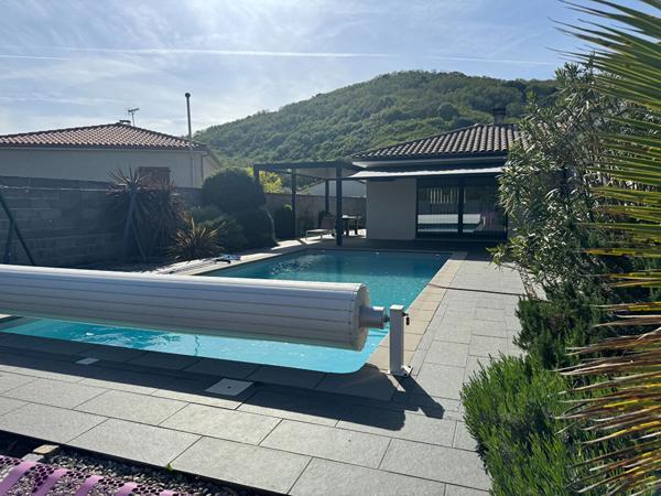 Villa Varilhes  proche centre 130 m2 habitables tout confort sur parcelle 917 m2