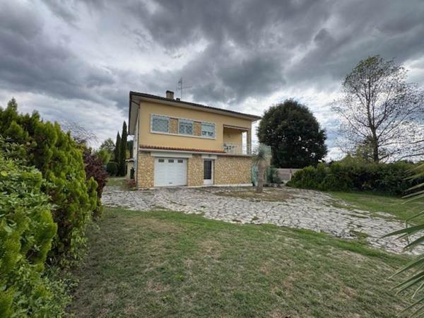 Maison à vendre |  Montpon-Ménestérol |  7 pièces | 177 m²