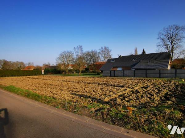 Terrain à bâtir 699 m² à LAGNICOURT-MARCEL